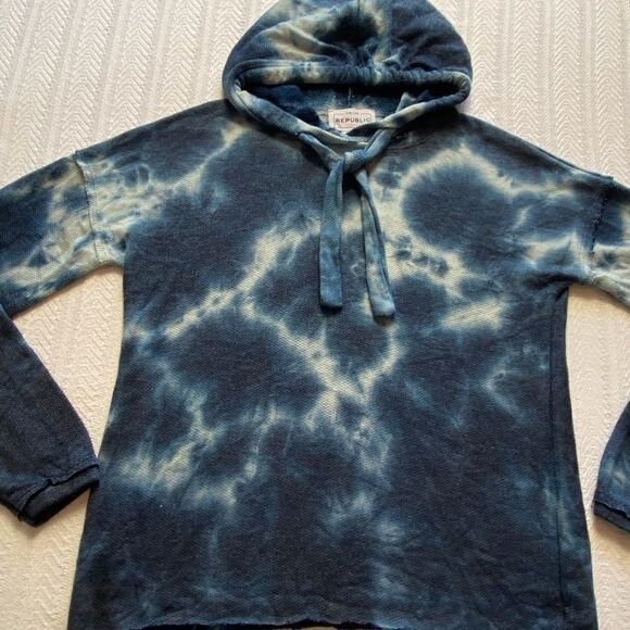 FOR THE REPUBLIC Junior XS TIE DYE HOODIE - Picture 2 of 7